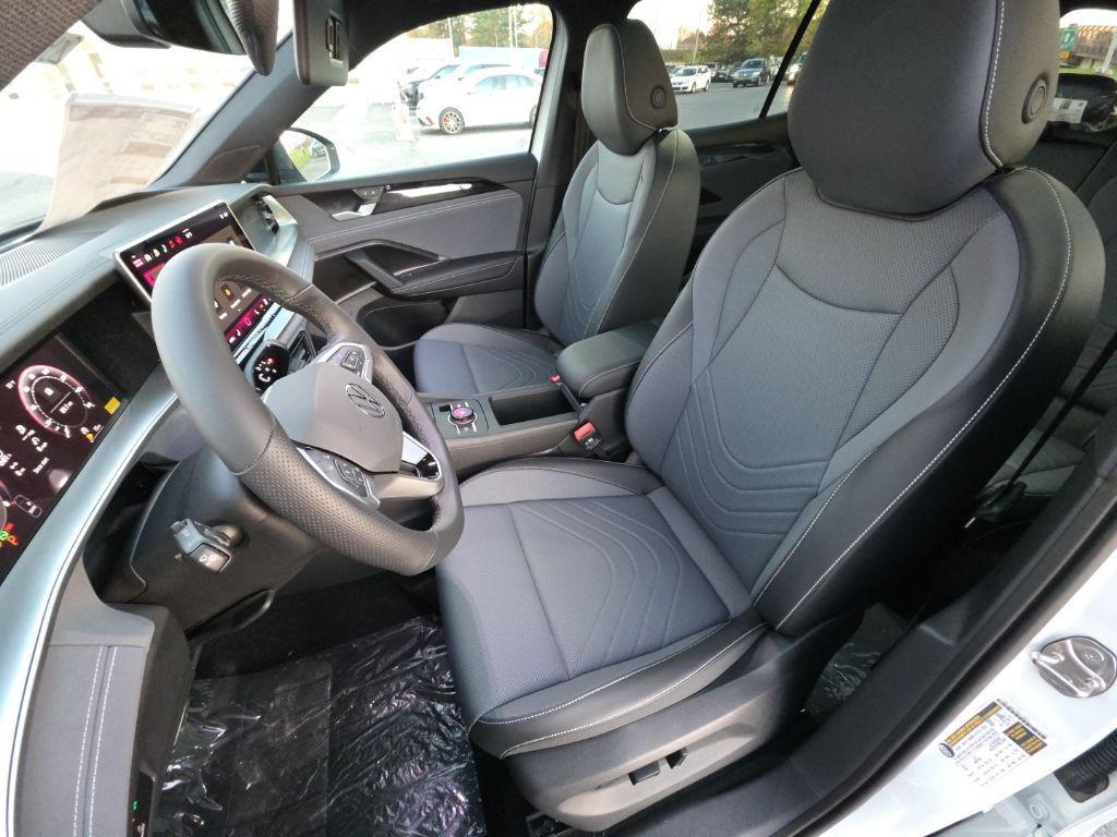 new 2026 Volkswagen Tiguan car, priced at $35,956