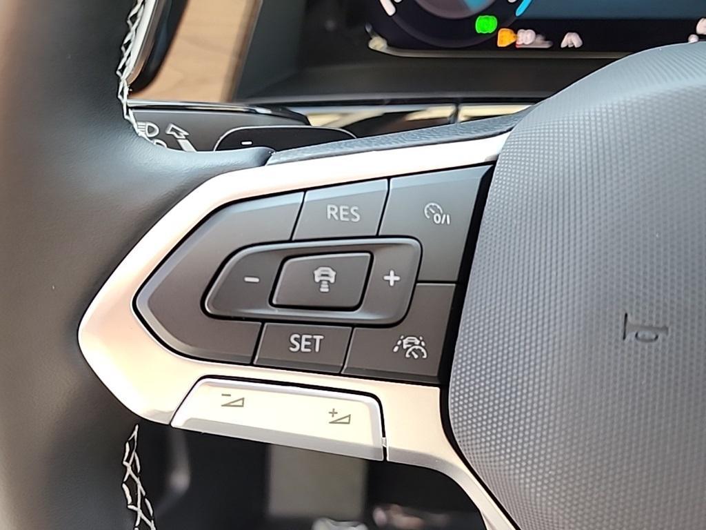 new 2026 Volkswagen Atlas car, priced at $39,040