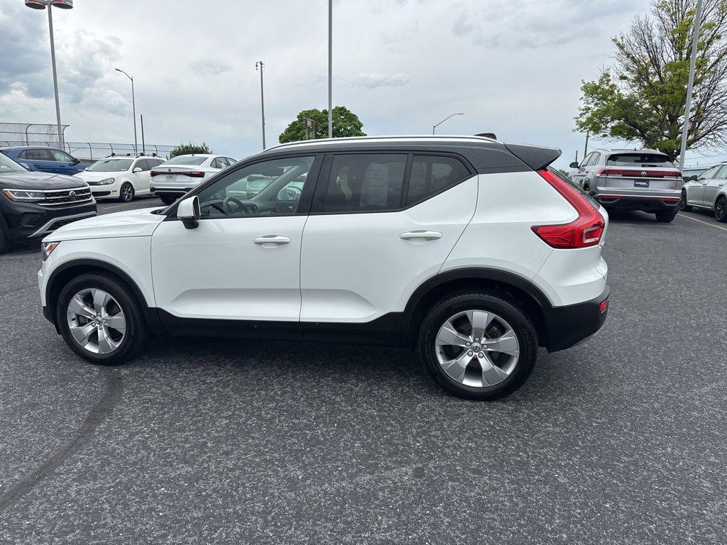 used 2020 Volvo XC40 car, priced at $21,702