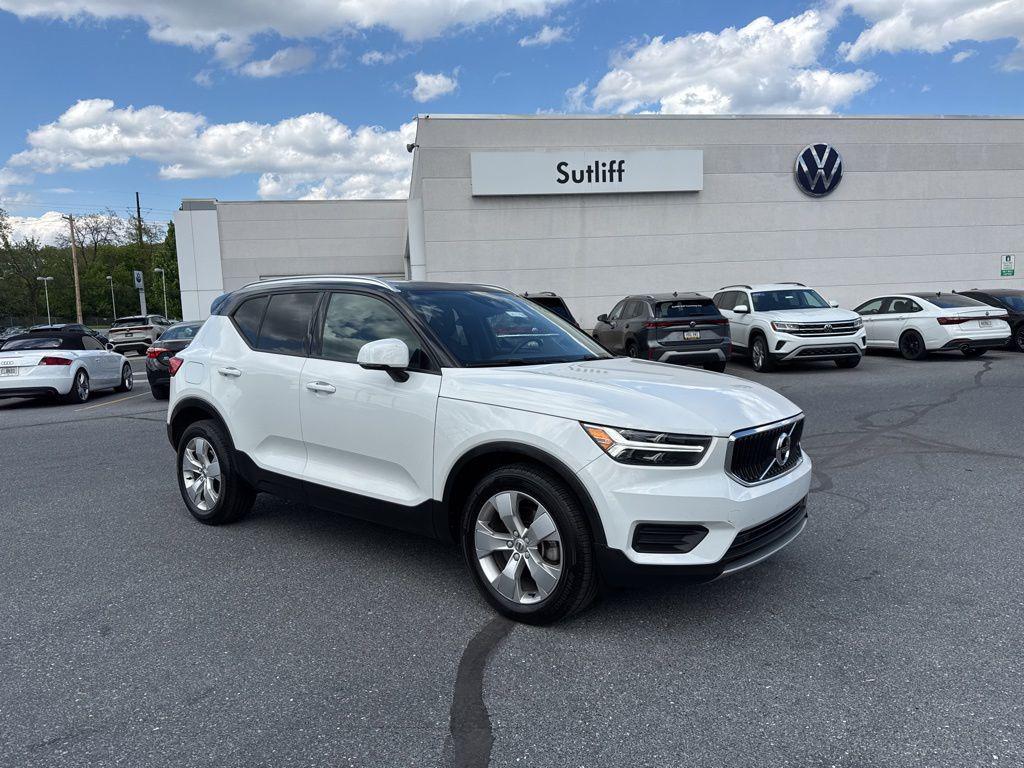 used 2020 Volvo XC40 car, priced at $21,839