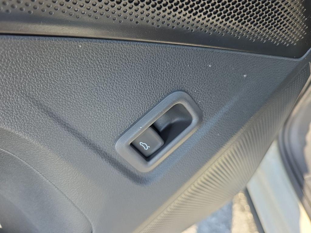 new 2026 Volkswagen Tiguan car, priced at $37,847