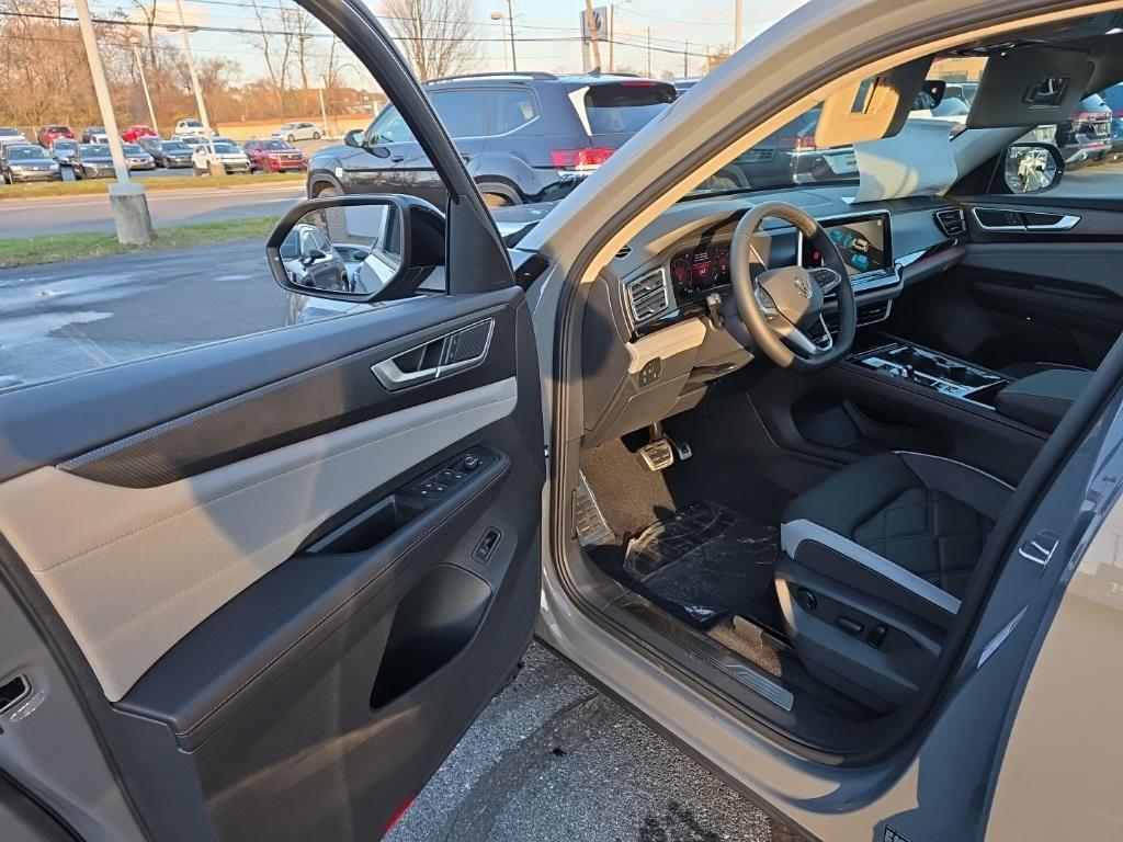 new 2026 Volkswagen Atlas car, priced at $46,540