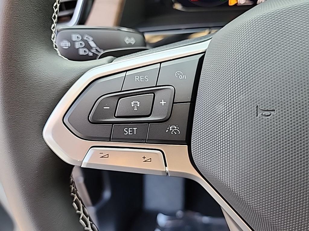 new 2026 Volkswagen Atlas car, priced at $44,651