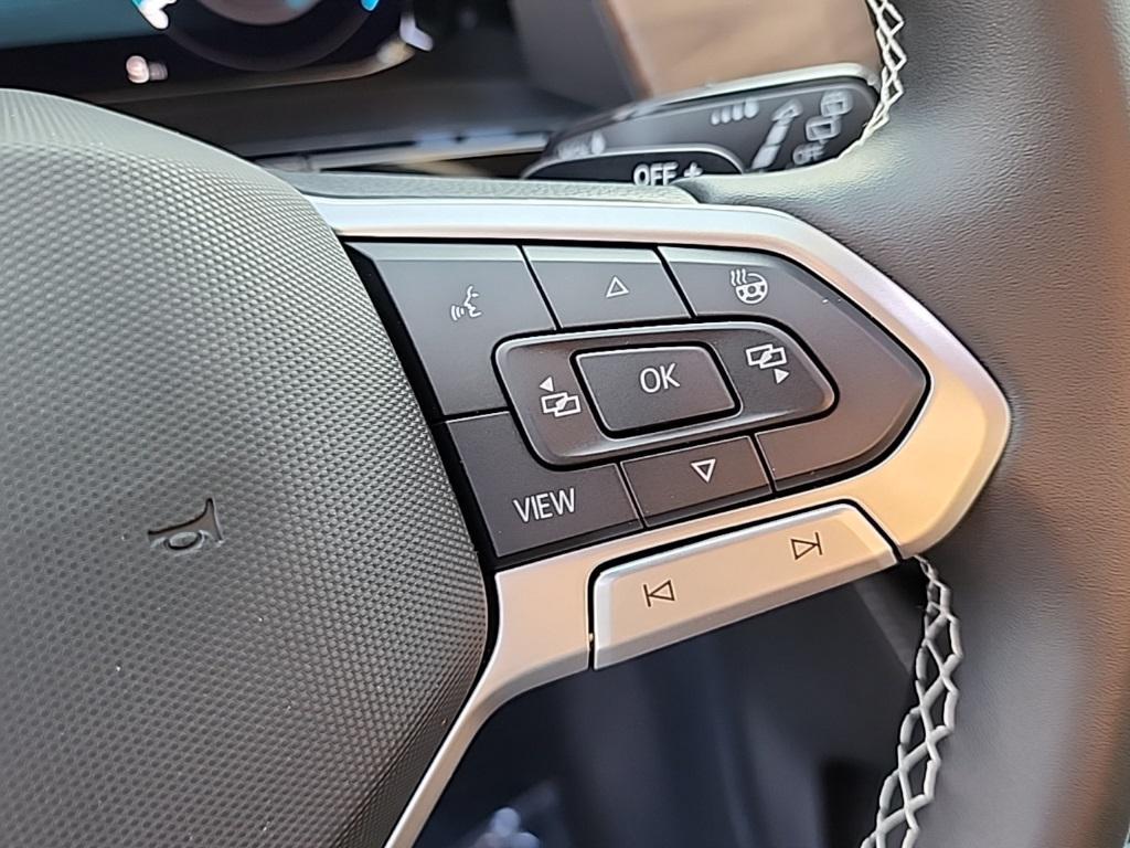 new 2026 Volkswagen Atlas car, priced at $44,651