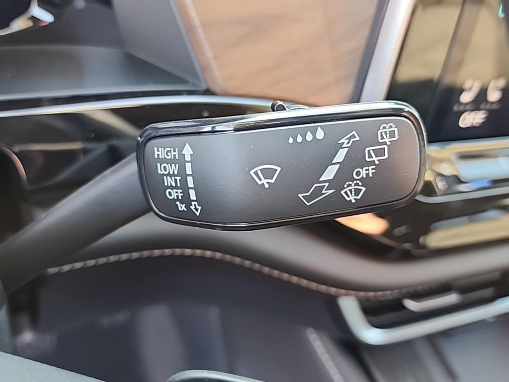 new 2026 Volkswagen Atlas car, priced at $44,651