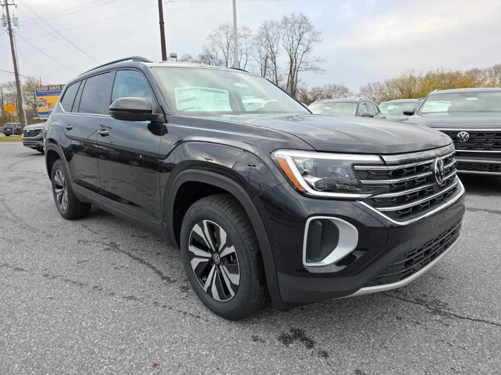 new 2026 Volkswagen Atlas car, priced at $39,112