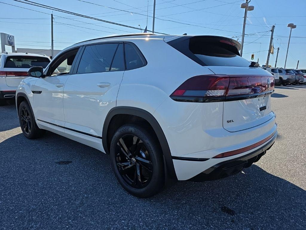 new 2026 Volkswagen Atlas Cross Sport car, priced at $48,524