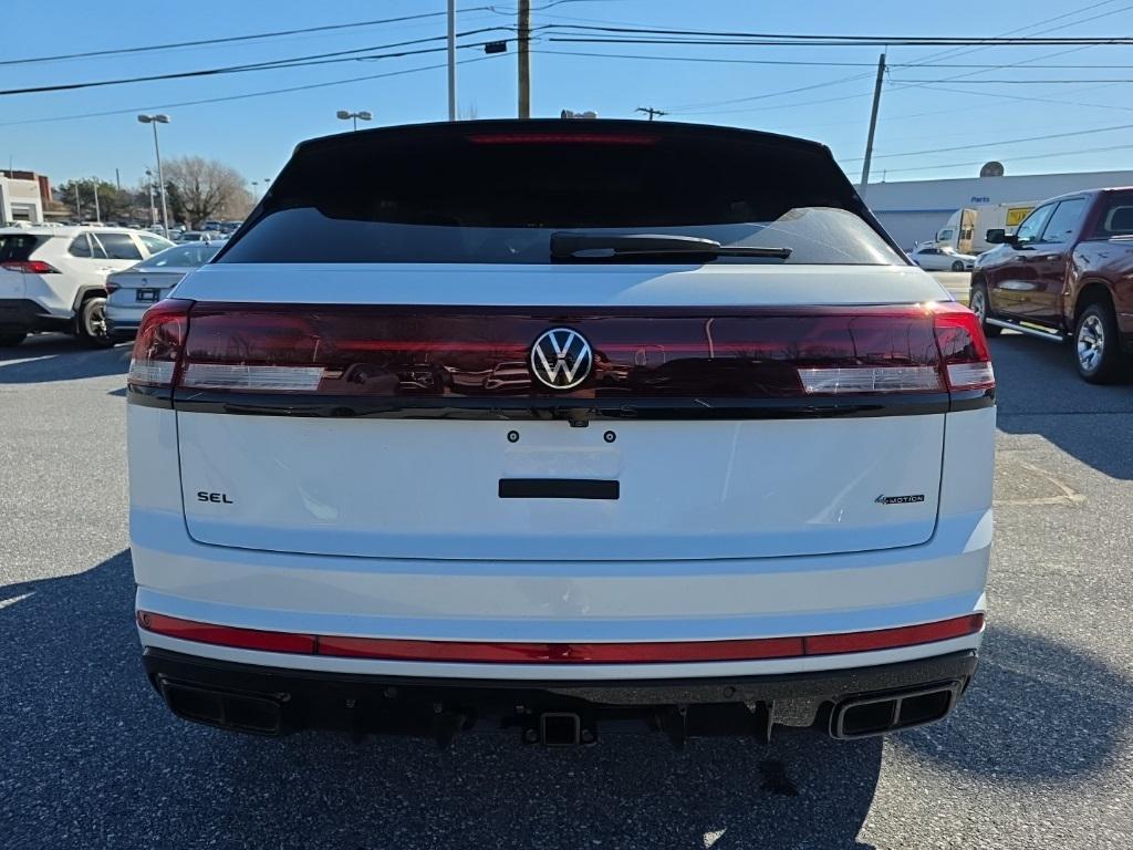 new 2026 Volkswagen Atlas Cross Sport car, priced at $48,524