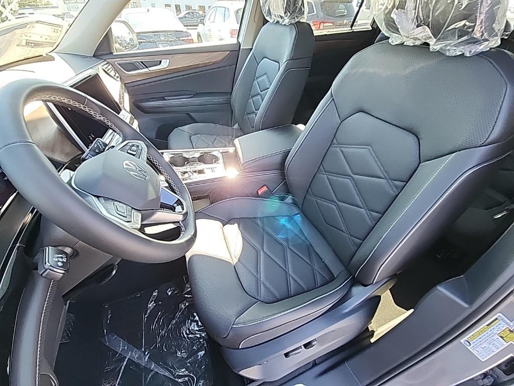 new 2026 Volkswagen Atlas car, priced at $44,058