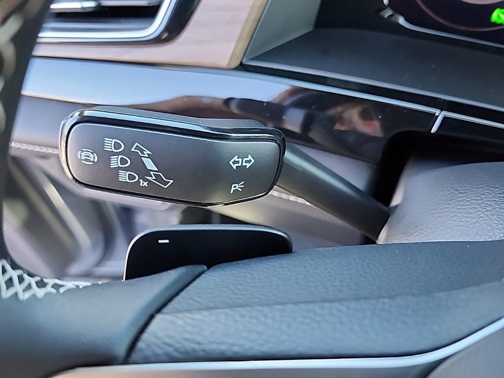 new 2026 Volkswagen Atlas car, priced at $44,058