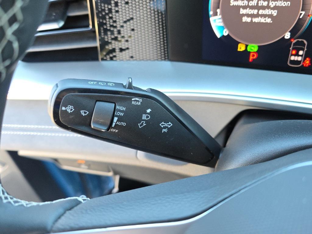 new 2026 Volkswagen Tiguan car, priced at $35,926