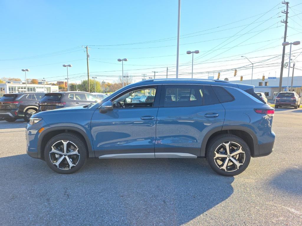 new 2026 Volkswagen Tiguan car, priced at $35,926