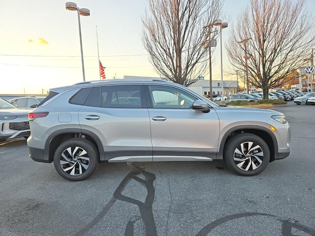 new 2026 Volkswagen Tiguan car, priced at $31,990