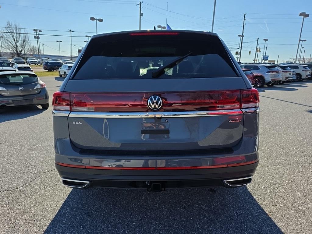 new 2026 Volkswagen Atlas car, priced at $48,898