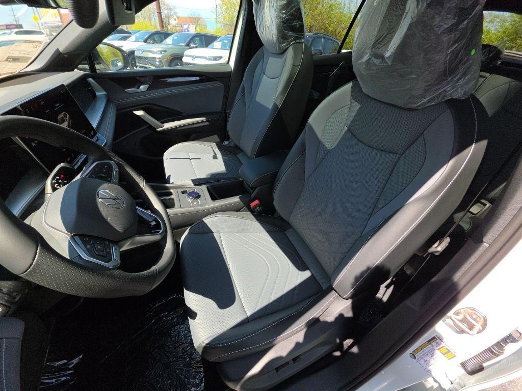 new 2026 Volkswagen Tiguan car, priced at $38,775