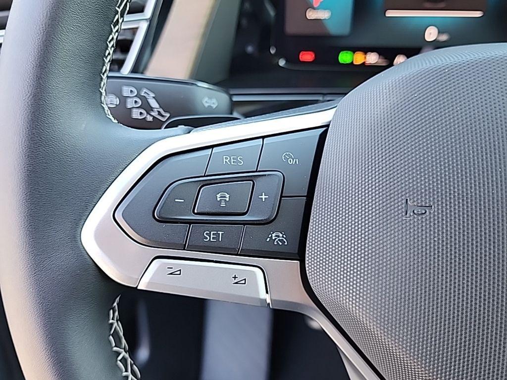 new 2026 Volkswagen Atlas car, priced at $44,463