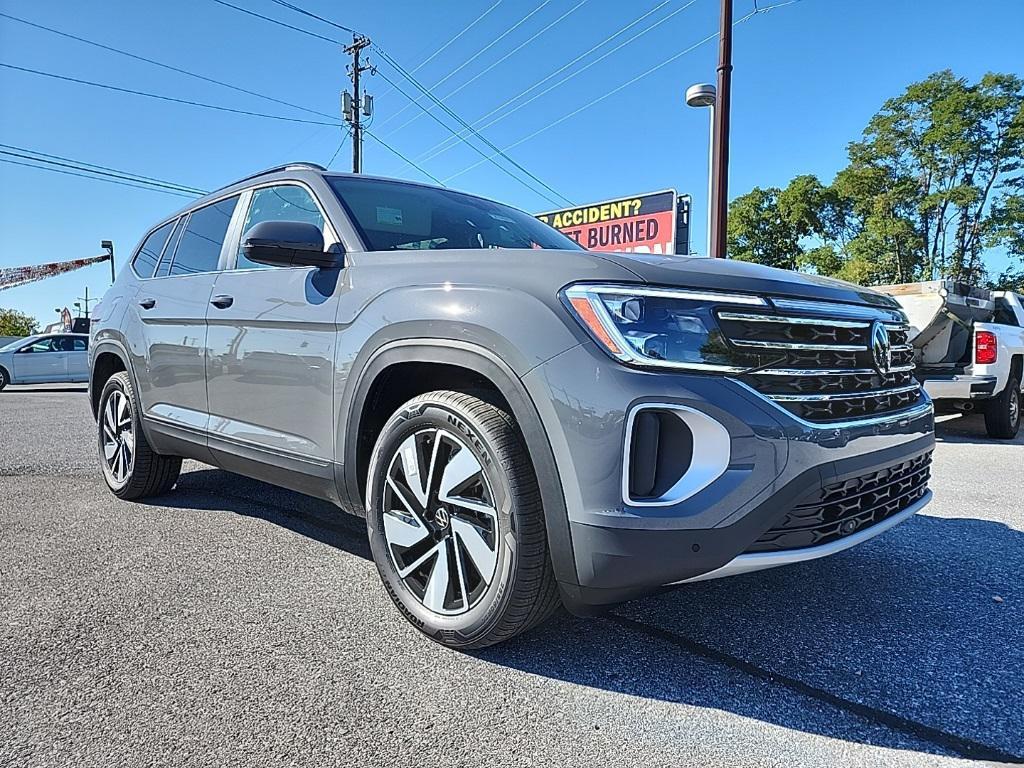 new 2026 Volkswagen Atlas car, priced at $43,200