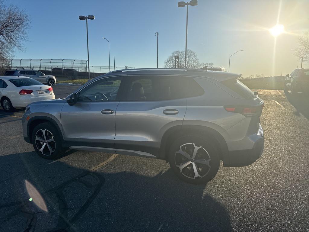 used 2025 Volkswagen Tiguan car, priced at $28,987