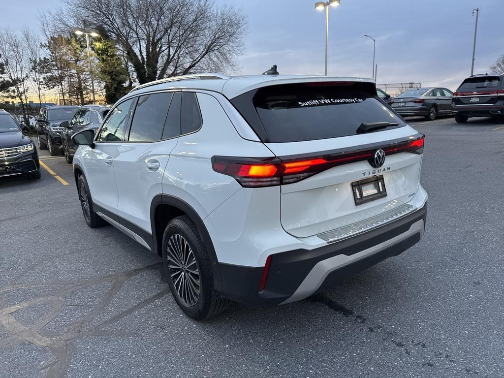 used 2025 Volkswagen Tiguan car, priced at $29,991