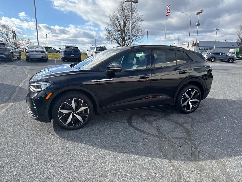 used 2023 Volkswagen ID.4 car, priced at $22,082