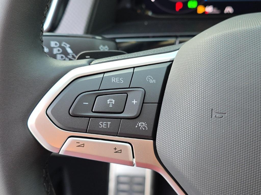 new 2026 Volkswagen Atlas car, priced at $45,838