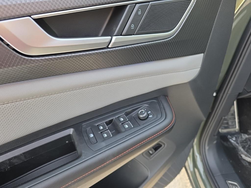 new 2026 Volkswagen Atlas car, priced at $45,838