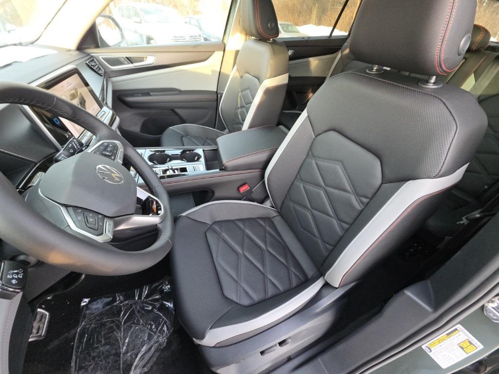 new 2026 Volkswagen Atlas car, priced at $45,838