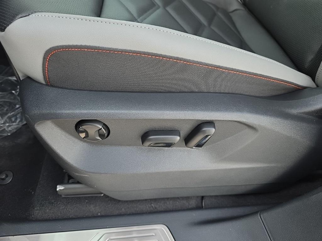 new 2026 Volkswagen Atlas car, priced at $45,838