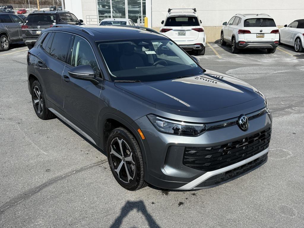 used 2025 Volkswagen Tiguan car, priced at $30,506