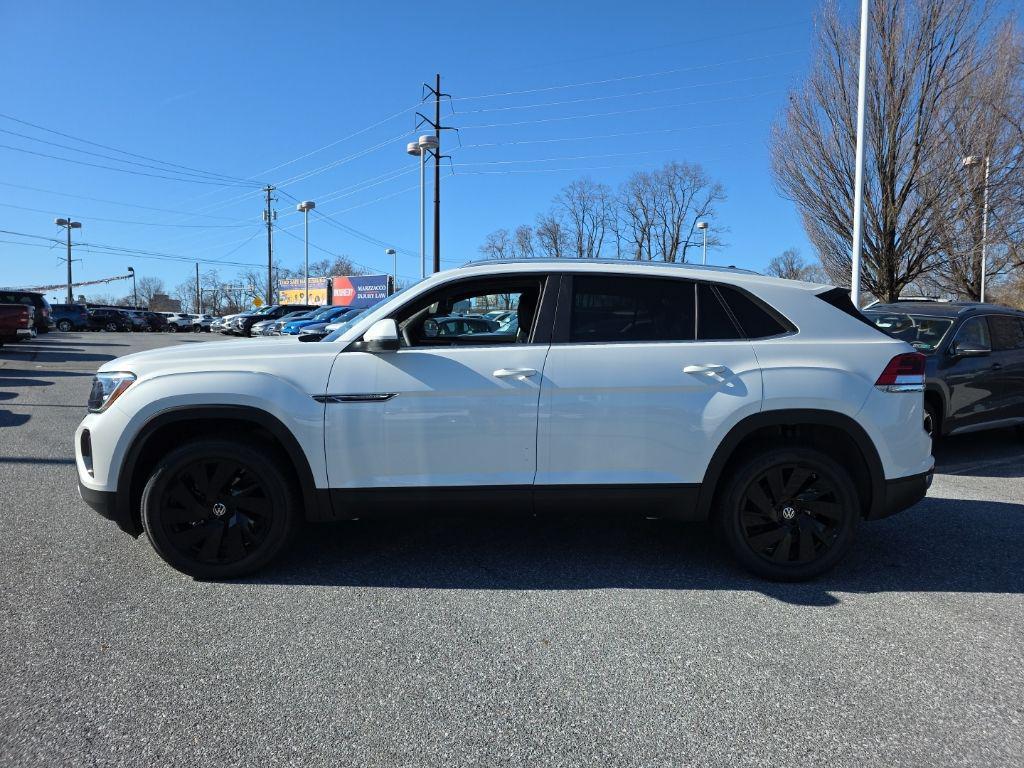 new 2026 Volkswagen Atlas Cross Sport car, priced at $42,924