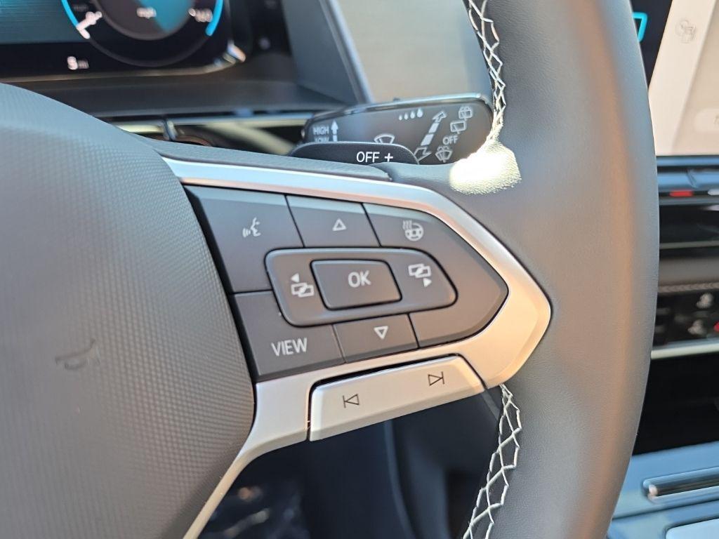 new 2026 Volkswagen Atlas Cross Sport car, priced at $42,924