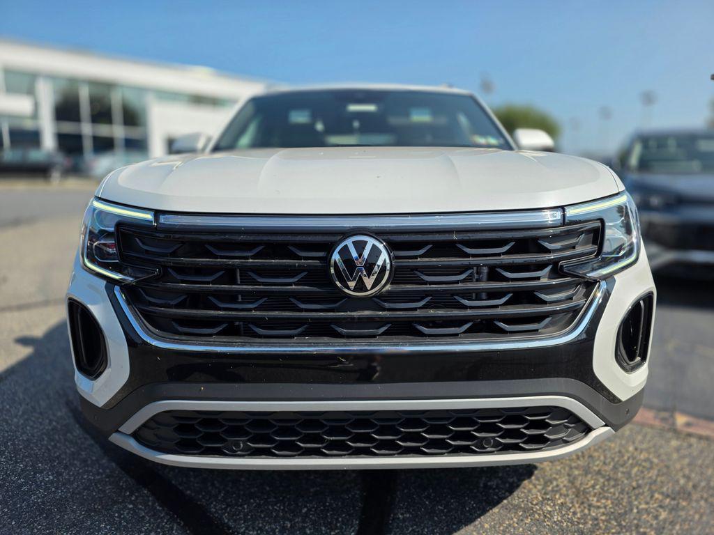 new 2026 Volkswagen Atlas Cross Sport car, priced at $43,414