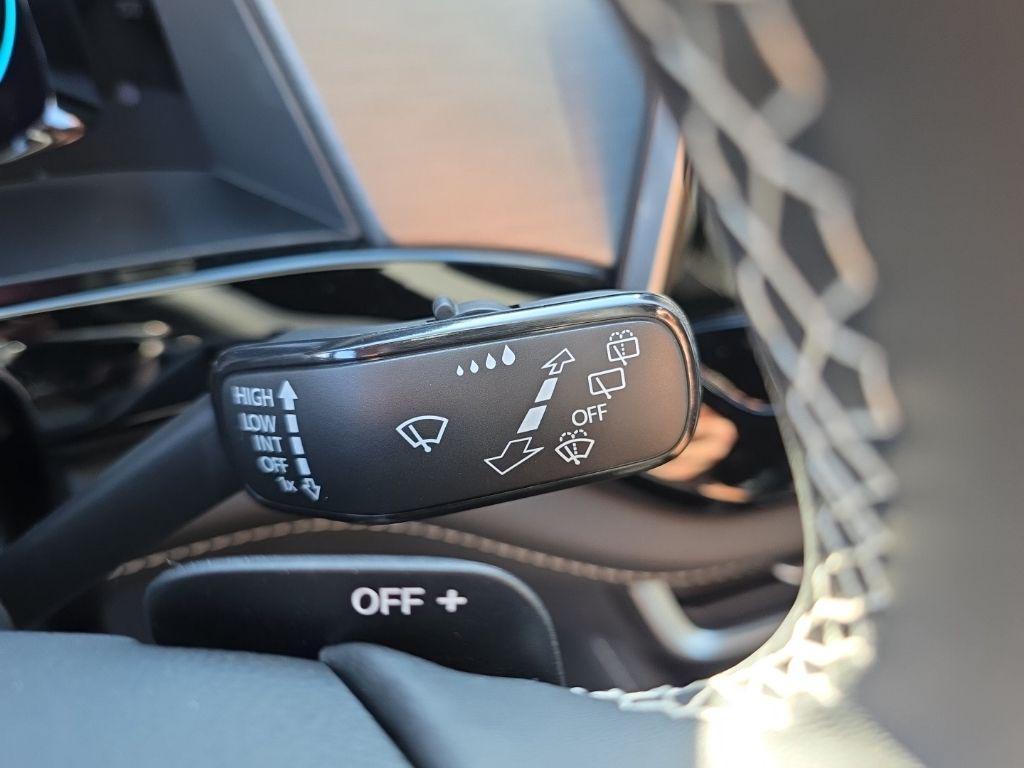 new 2026 Volkswagen Atlas Cross Sport car, priced at $42,924