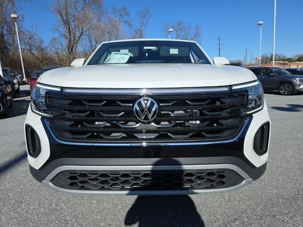 new 2026 Volkswagen Atlas Cross Sport car, priced at $42,924