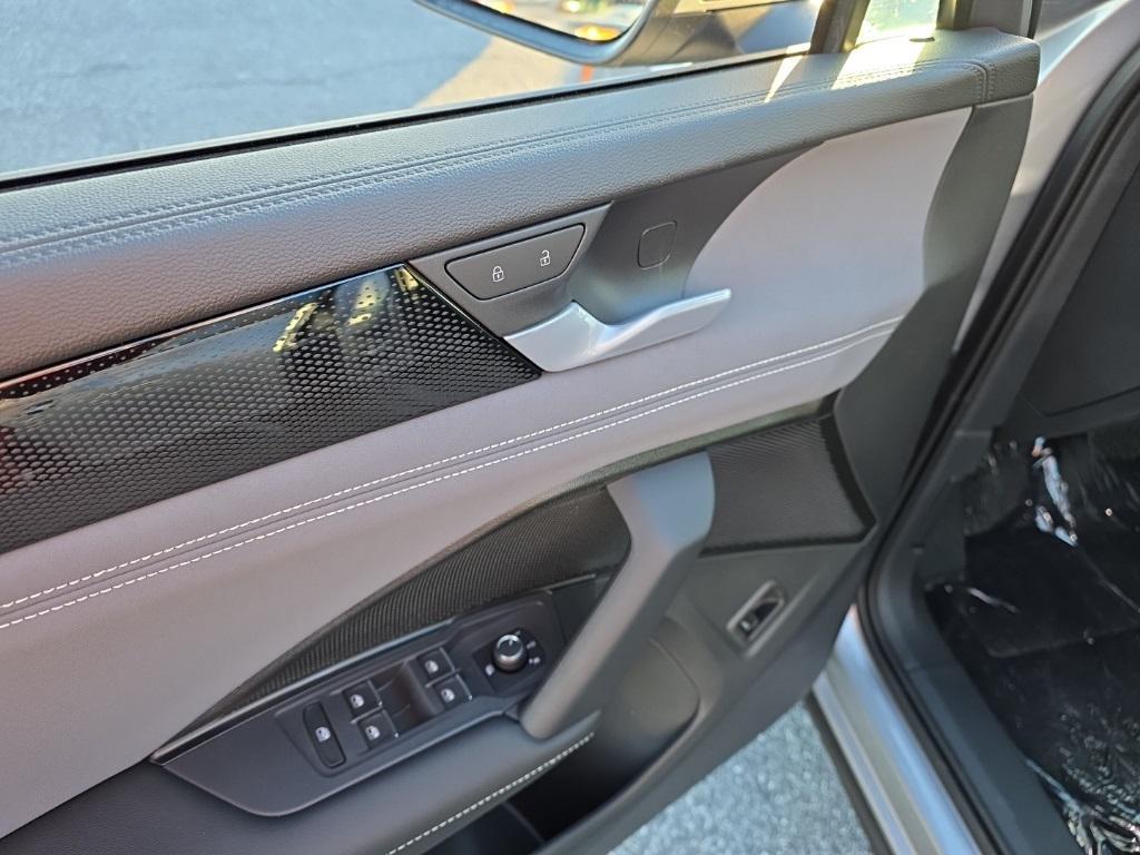 new 2026 Volkswagen Tiguan car, priced at $35,250