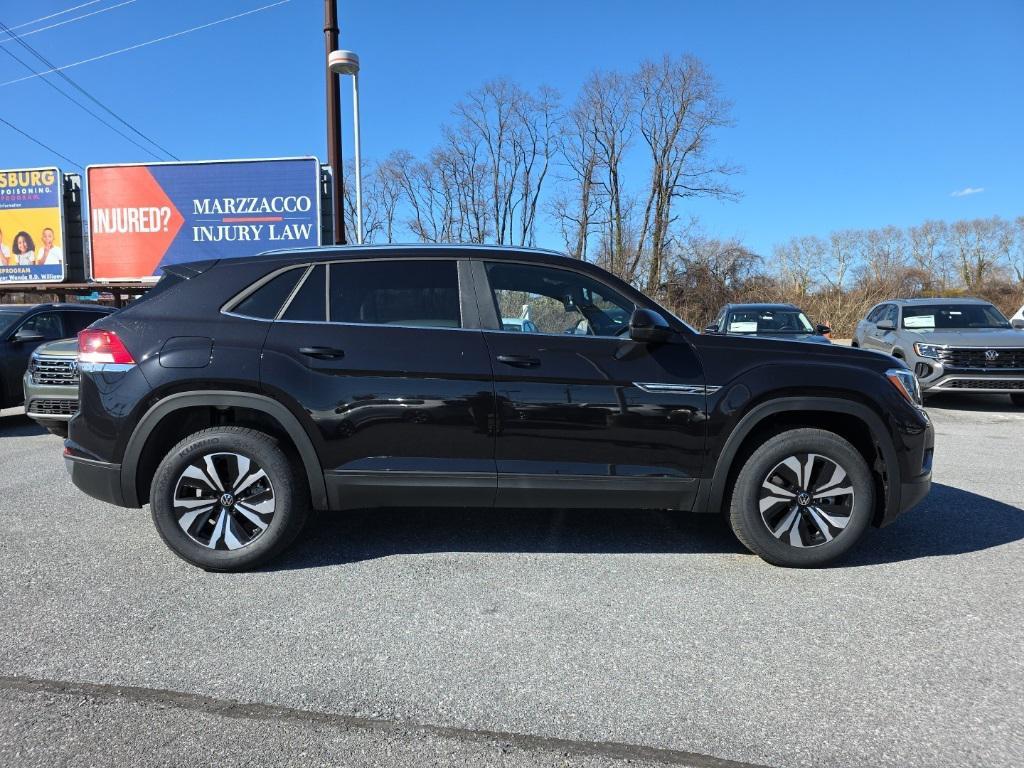 new 2026 Volkswagen Atlas Cross Sport car, priced at $38,056