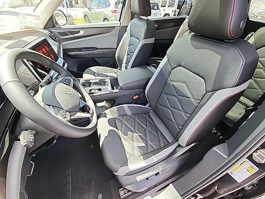 new 2026 Volkswagen Atlas car, priced at $46,701