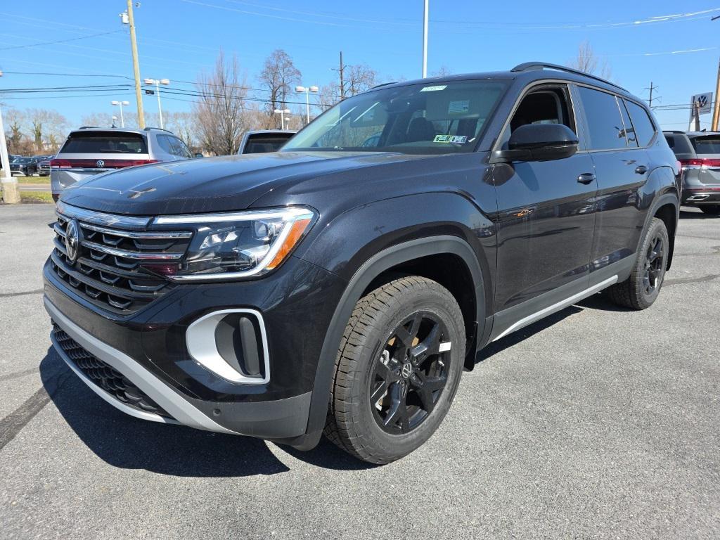 new 2026 Volkswagen Atlas car, priced at $47,701