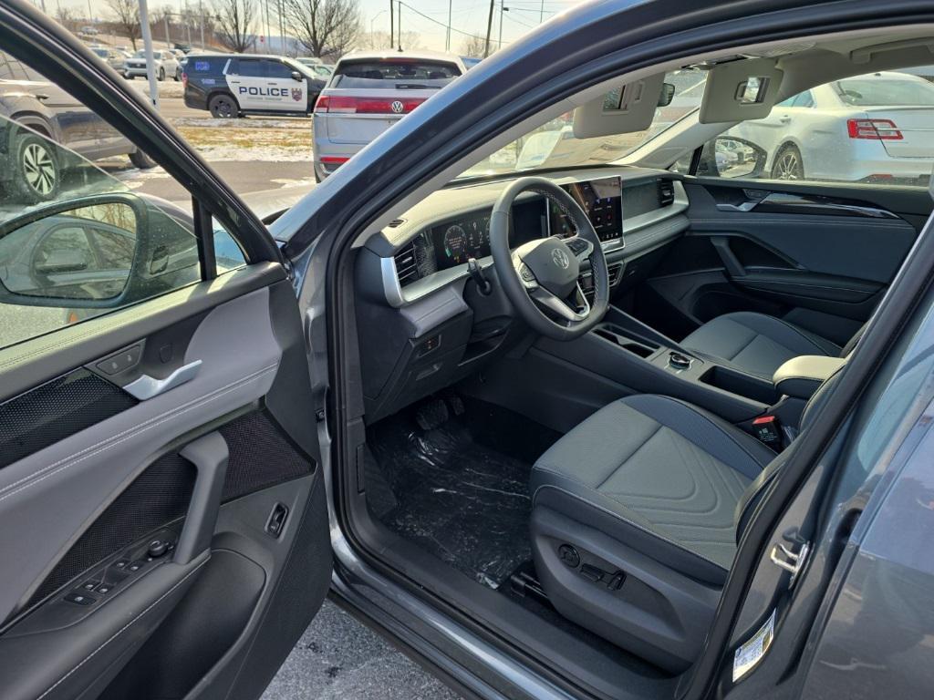 new 2026 Volkswagen Tiguan car, priced at $34,420