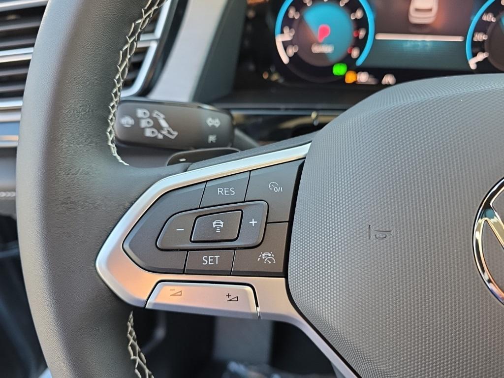 new 2026 Volkswagen Atlas Cross Sport car, priced at $43,349