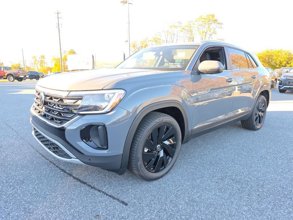 new 2026 Volkswagen Atlas Cross Sport car, priced at $43,349