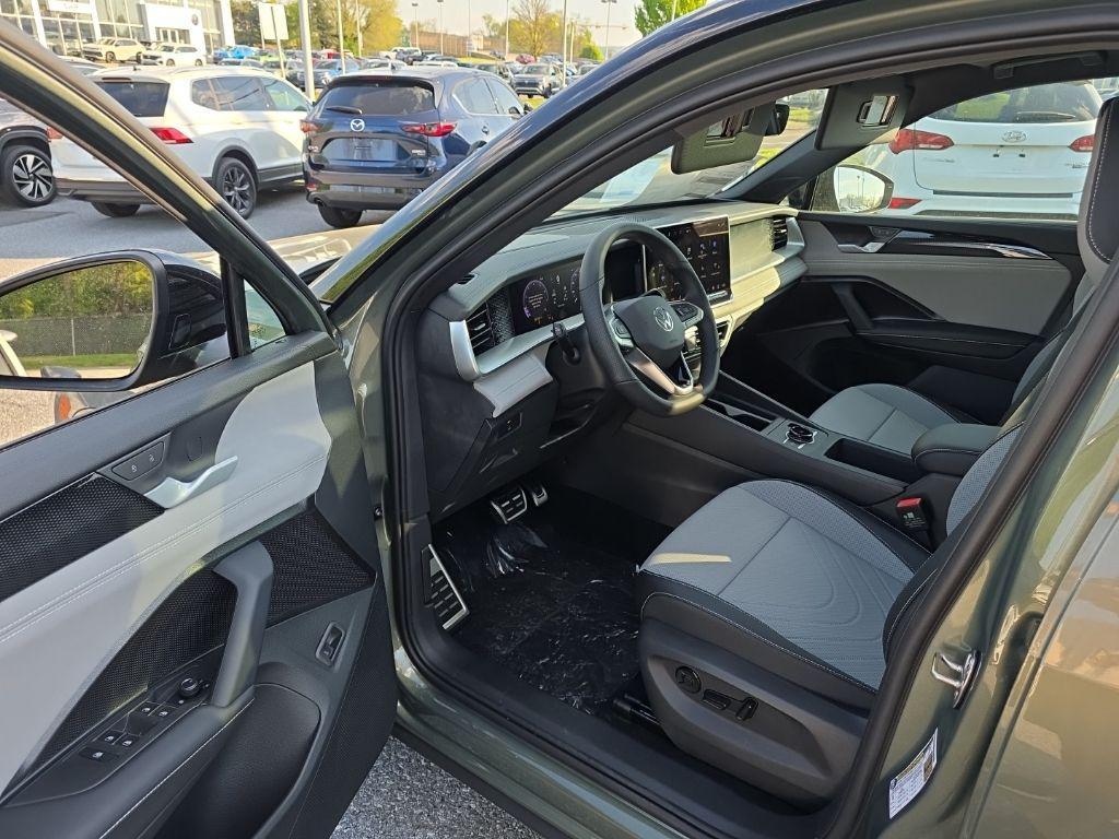 new 2026 Volkswagen Tiguan car, priced at $38,285