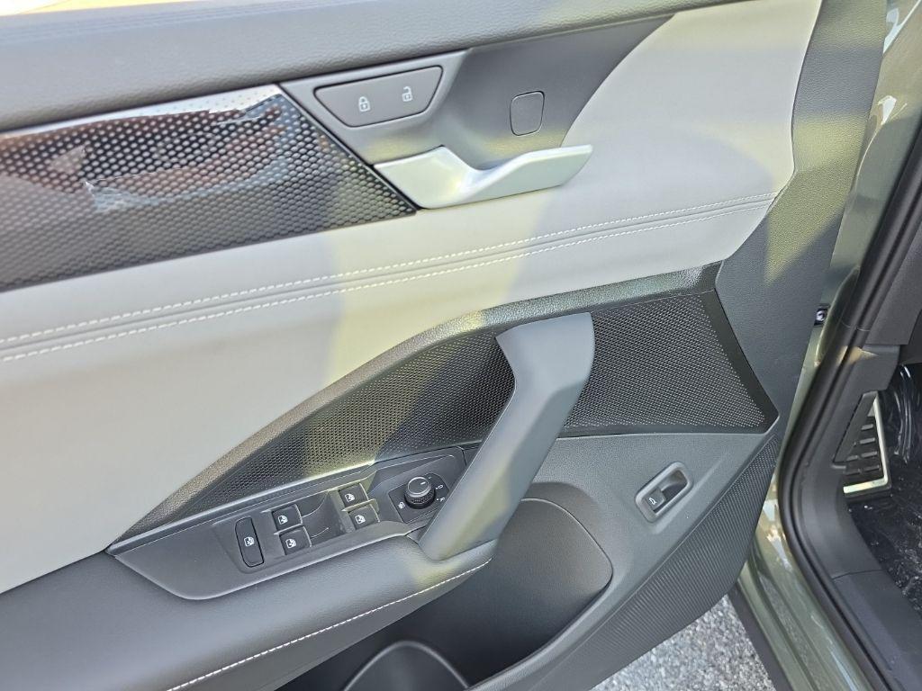 new 2026 Volkswagen Tiguan car, priced at $38,285