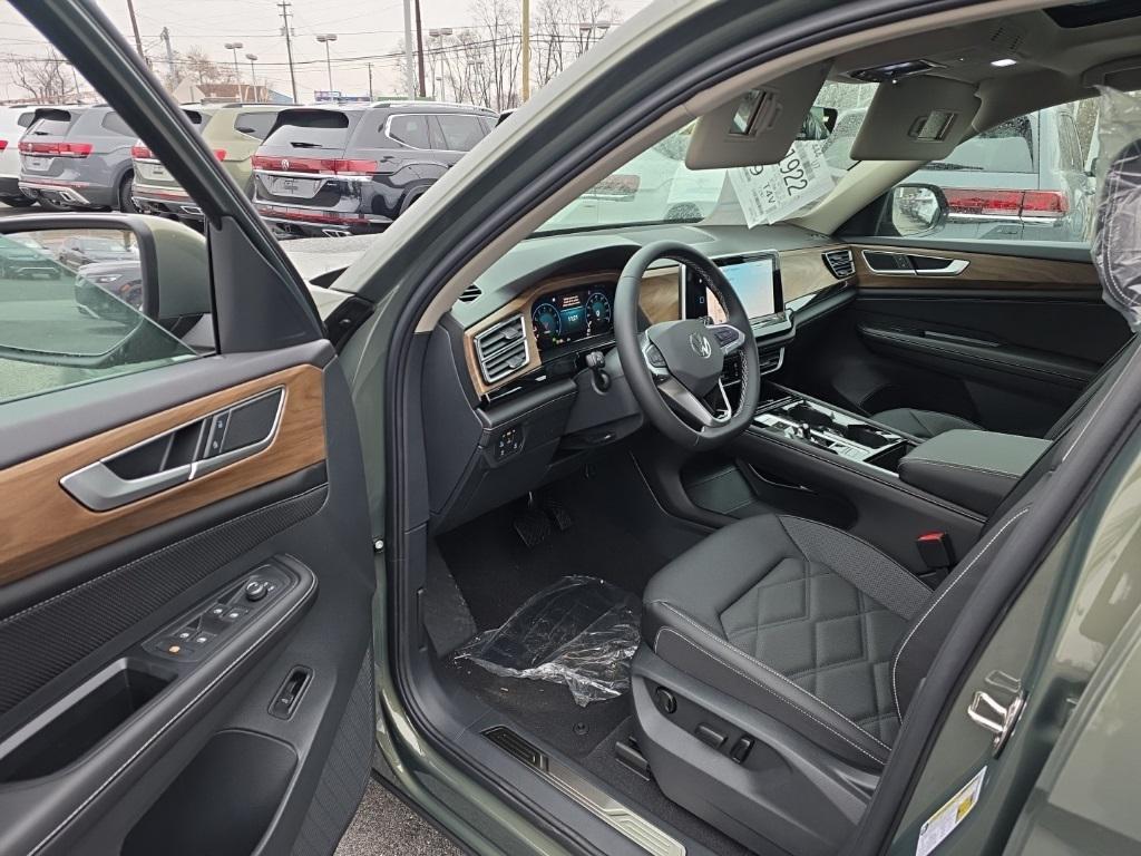 new 2026 Volkswagen Atlas car, priced at $44,058