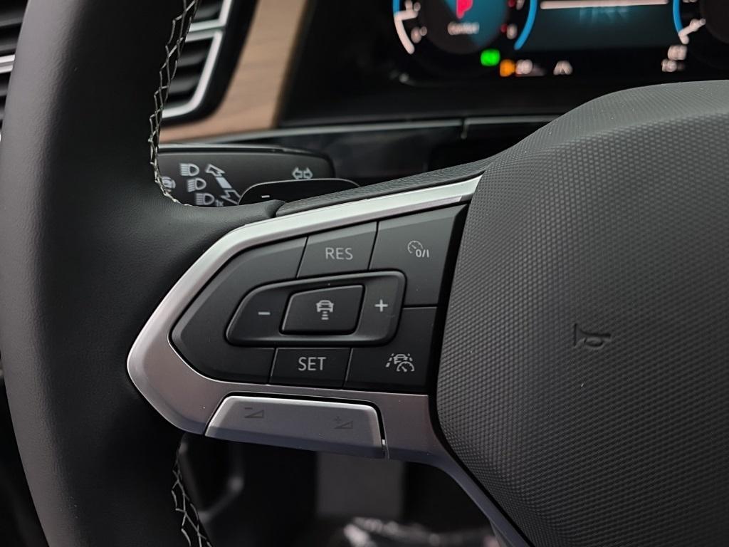 new 2026 Volkswagen Atlas car, priced at $44,058