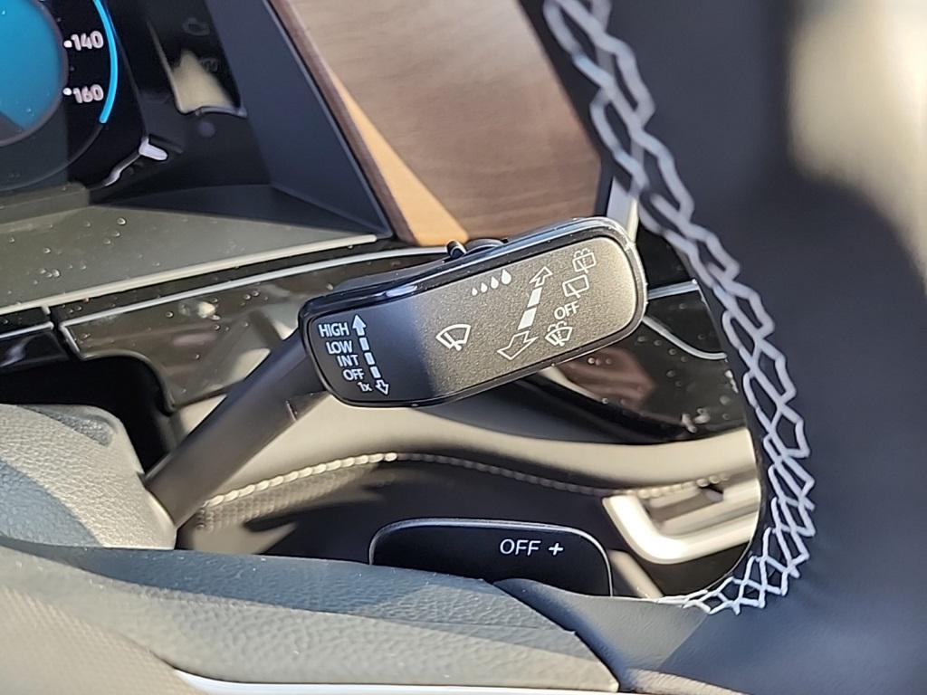 new 2026 Volkswagen Atlas car, priced at $41,753