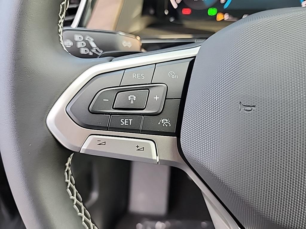 new 2026 Volkswagen Atlas car, priced at $41,753