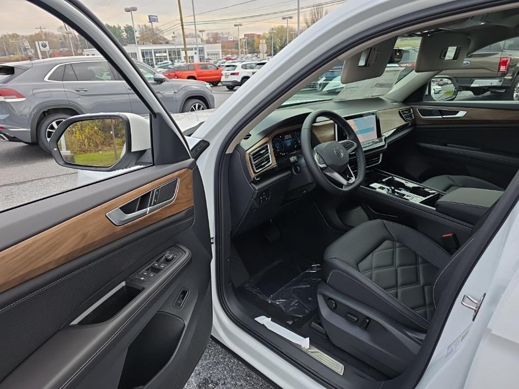 new 2026 Volkswagen Atlas car, priced at $44,854