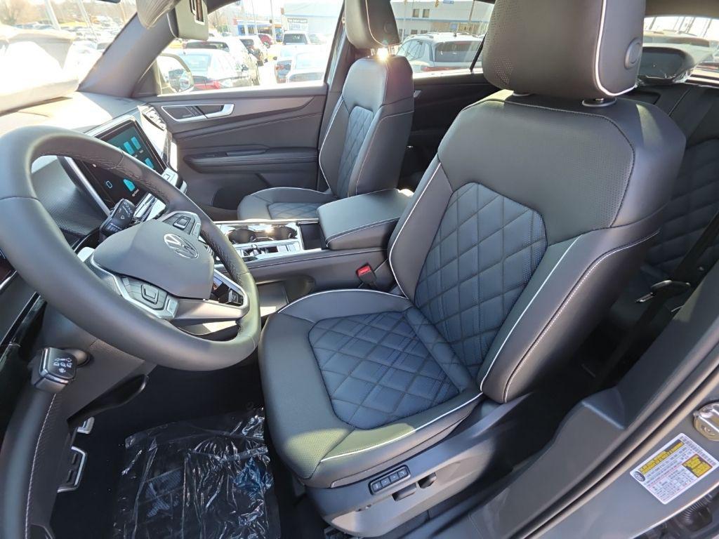 new 2026 Volkswagen Atlas Cross Sport car, priced at $51,484