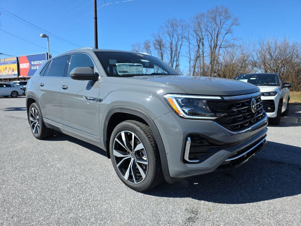 new 2026 Volkswagen Atlas Cross Sport car, priced at $51,484
